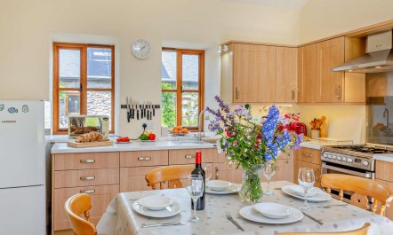2 Bed in Conwy 3
