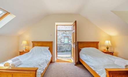2 Bed in Conwy 9
