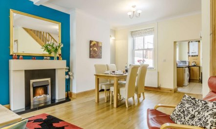 3 Bed in Pontypool 2