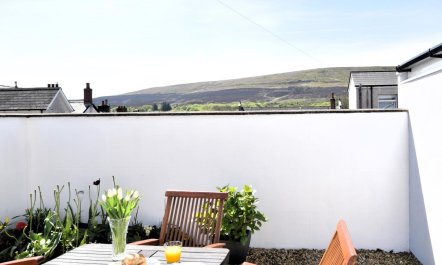 3 Bed in Pontypool 1