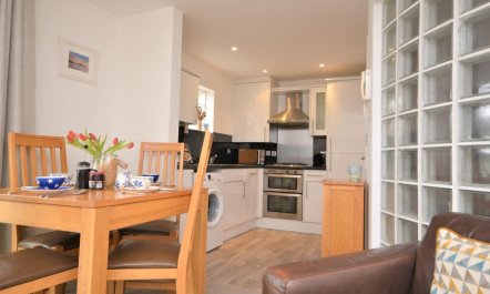 2 Bed in Bude 4