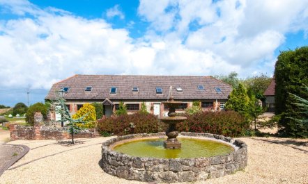 1 Bed in Godshill 9