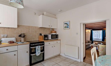 2 Bed in Bridport 7