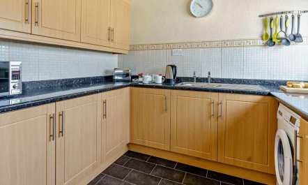 2 Bed in Saundersfoot 6