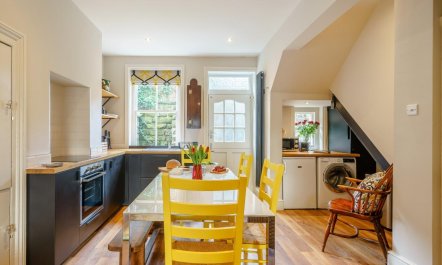 4 Bed in Harrogate 3