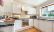 3 Bed in Freshwater East 6