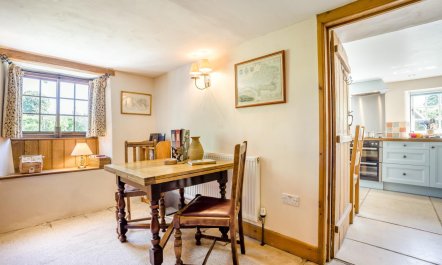3 Bed in Dorchester 9