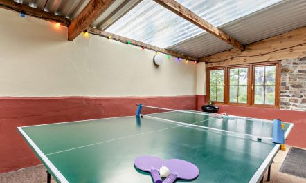 4 Bed in Holsworthy 2