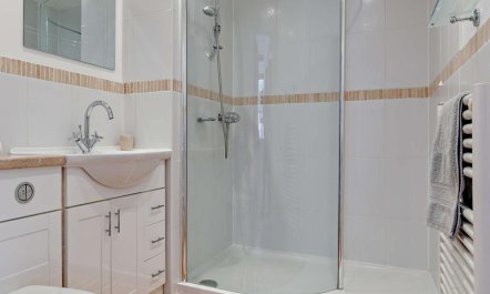 2 Bed in Wellington 2