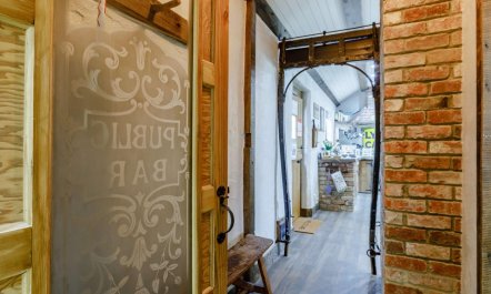 1 Bed in Cheltenham 5