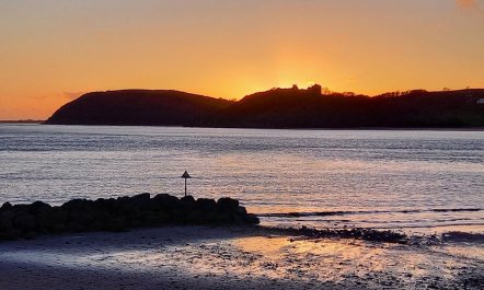 3 Bed in Ferryside 6