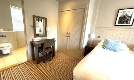 1 Bed in Saundersfoot 9