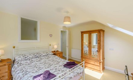 1 Bed in Bala 5