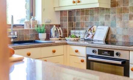2 Bed in Bude 6
