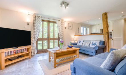 2 Bed in Bude 3