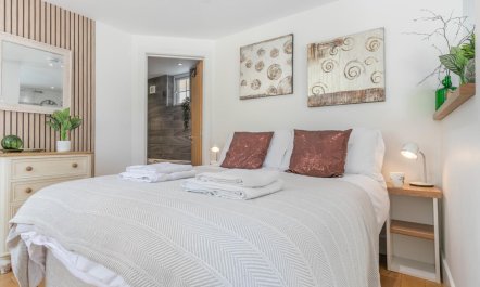1 Bed in Bude 6