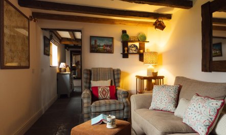 2 Bed in Whitchurch 6