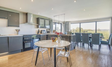 5 Bed in Hereford 7