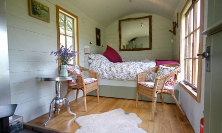 1 Bed in Abergavenny 1