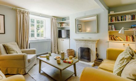 3 Bed in Bridport 2