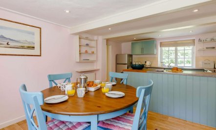 3 Bed in Bridport 5