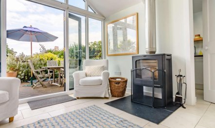 2 Bed in Cranbrook 1