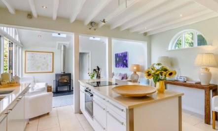 2 Bed in Cranbrook 2