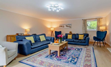 5 Bed in Woodbridge 4