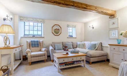 2 Bed in Buxton 3
