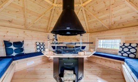 4 Bed in Burnham -on- Sea 1