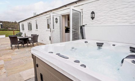 2 Bed in Lampeter 1