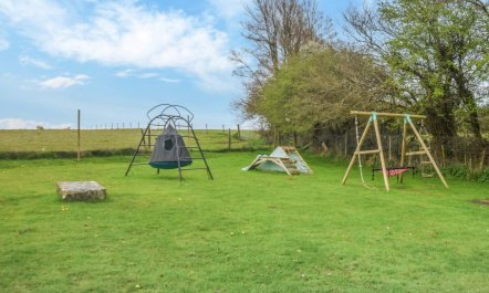 6 Bed in Looe 1