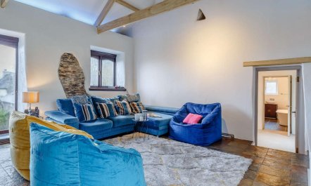 6 Bed in Looe 4