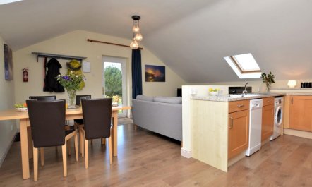 2 Bed in Beaminster 4