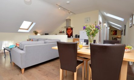 2 Bed in Beaminster 0