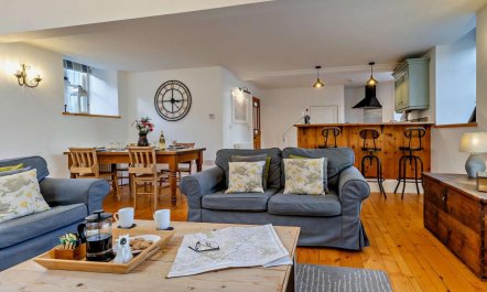 2 Bed in Painscastle 5