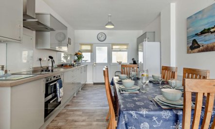 3 Bed in Narberth 8