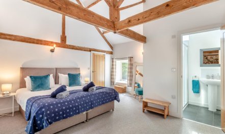 6 Bed in Petrockstow 6