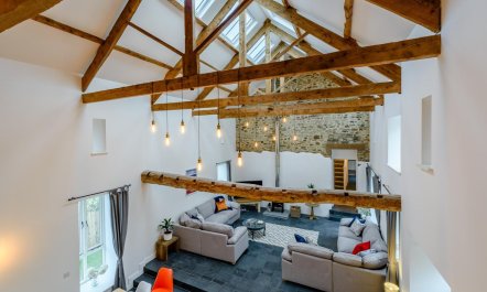 6 Bed in Petrockstow 3