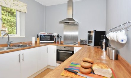 5 Bed in Darlington 3