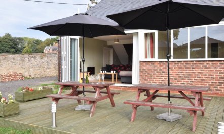 5 Bed in Darlington 1