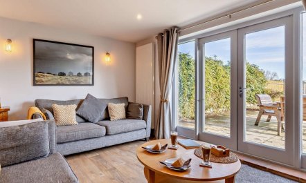 3 Bed in Great Yarmouth 1
