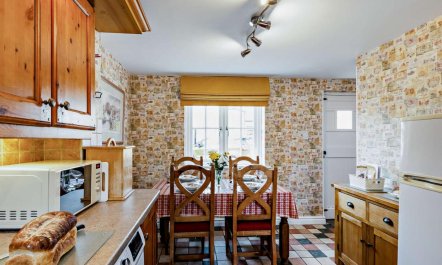 2 Bed in Hawkshead 2