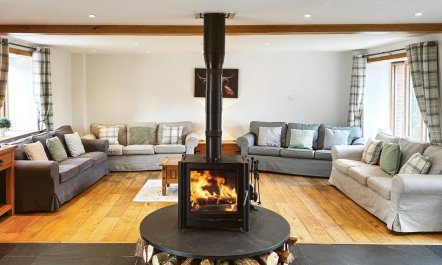 6 Bed in Holsworthy 6