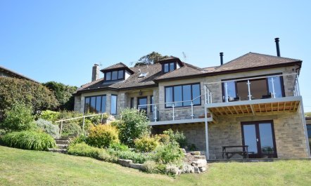 4 Bed in Swanage 1