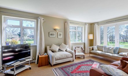 4 Bed in Wareham 2