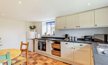 3 Bed in Axminster 5