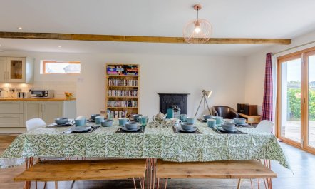 4 Bed in Dorchester 2