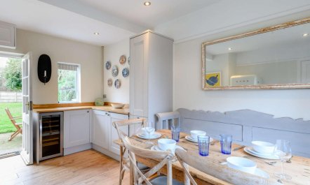 3 Bed in Dorchester 9