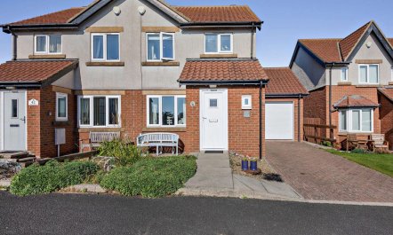 3 Bed in Seahouses 1